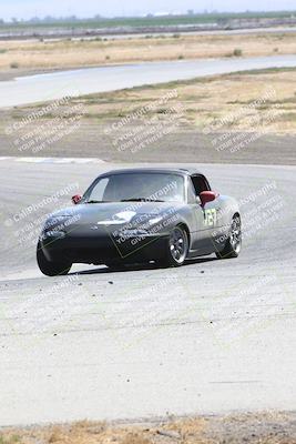 media/Sep-14-2024-Speed Ventures (Sat) [[a2bf28f496]]/Yellow Group/Session 3 (Offramp)/